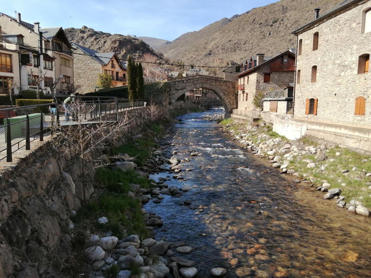 La Bruna de Esterri Esterri d'Àneu Exterior foto